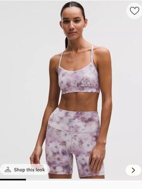 Lululemon Flow Y Bra Nulu
Light Support side 10 NWT